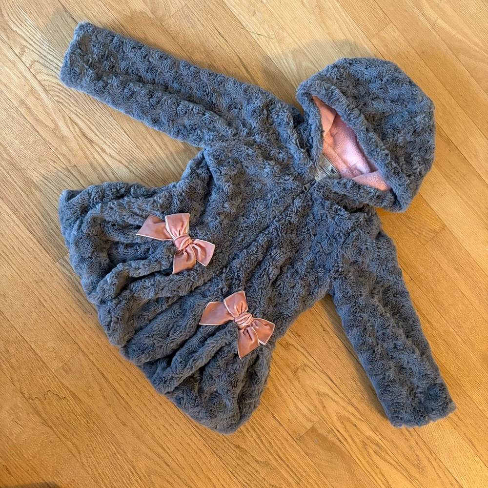 Widgeon Girl’s Sz 5 Cozy Faux Fur Gray Hooded Winter Dress Coat Jacket Pink Bows
